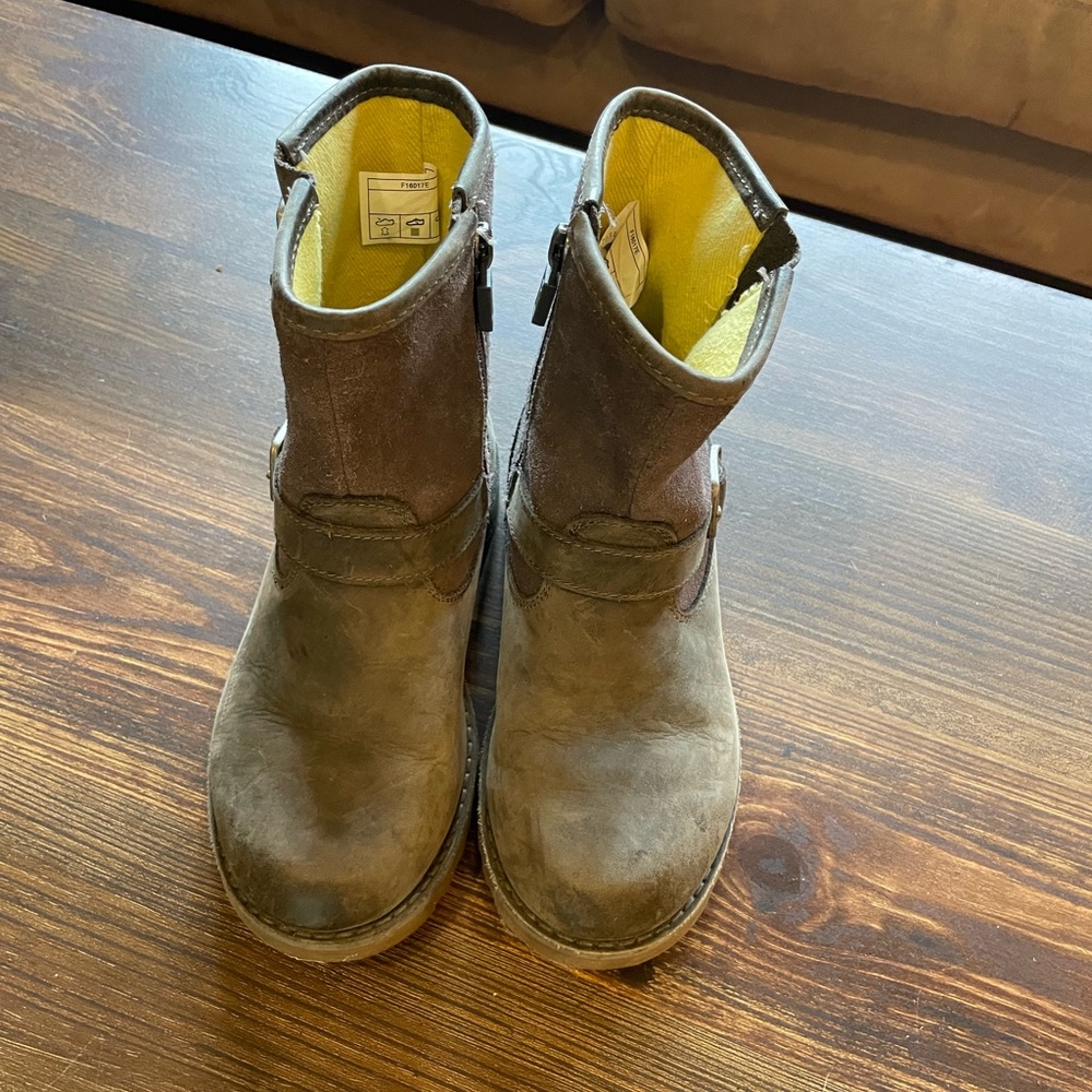 Girls Ugg Boots